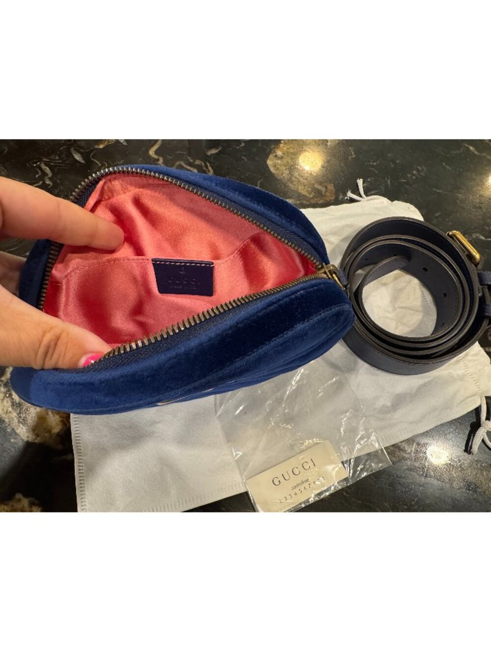 Gucci Marmont Blue Velvet Belt Bag with COA - Picture 3 of 4